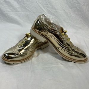 Gold Metallic Loafer sz 8.5 by SHOEDAZZLE